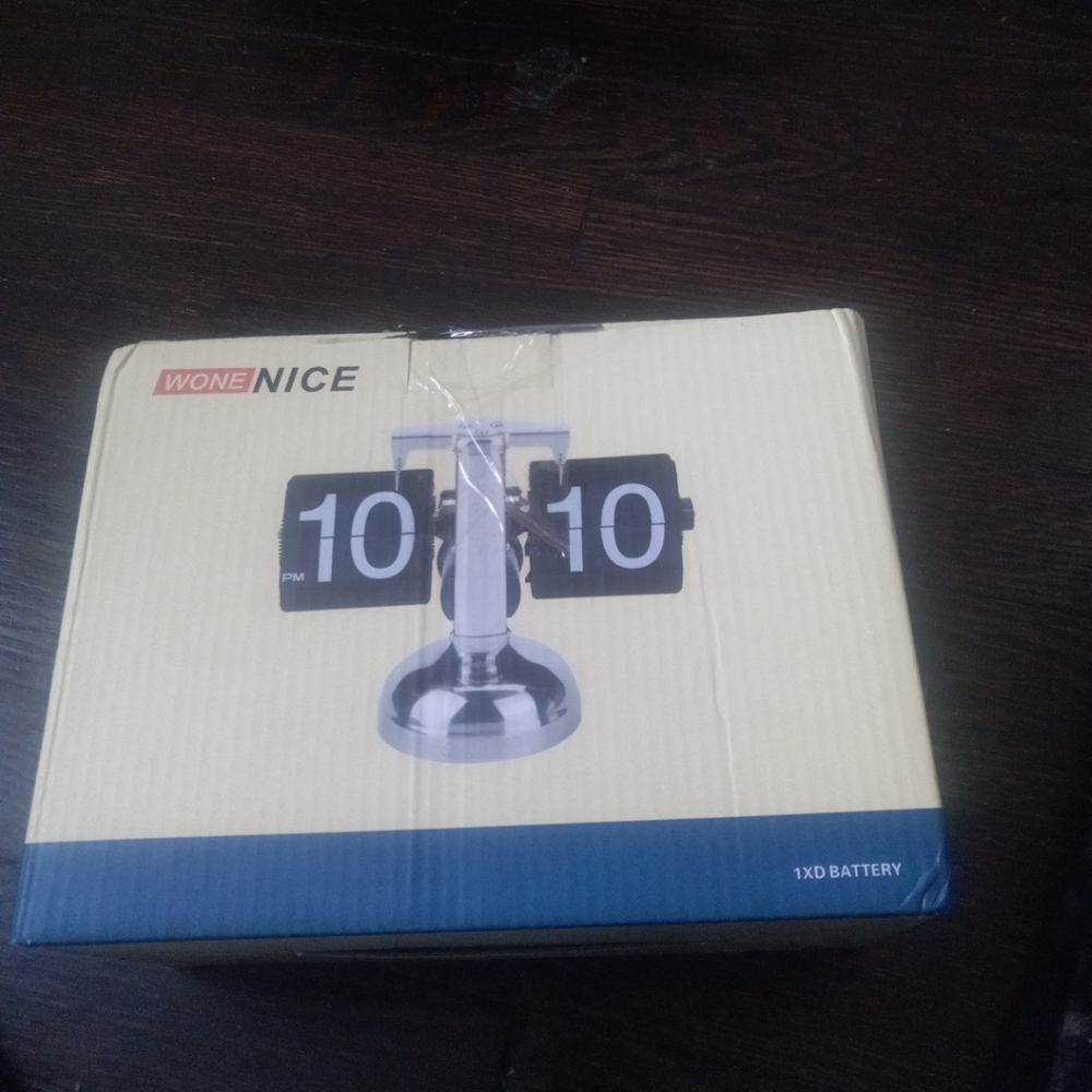 WoneNice Retro Digital Flip Clock Old Time Flip clock Radio Style Silver Black